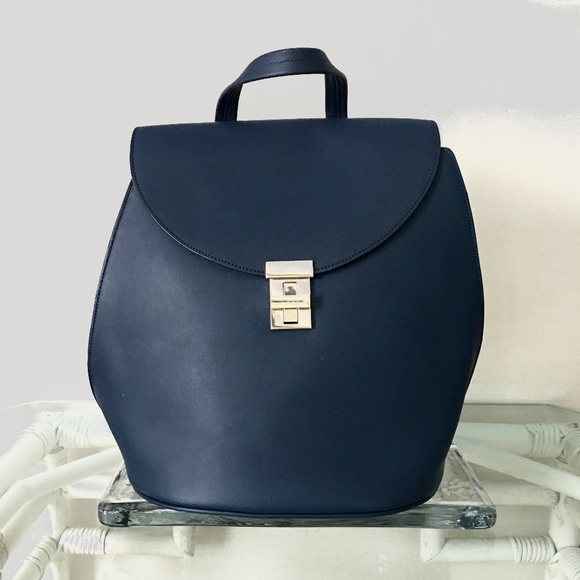 Neely & Chloe Handbags - NEELY & CHLOE BACKPACK